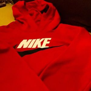 I am selling a red extra large  Nike hoodie. 🥰